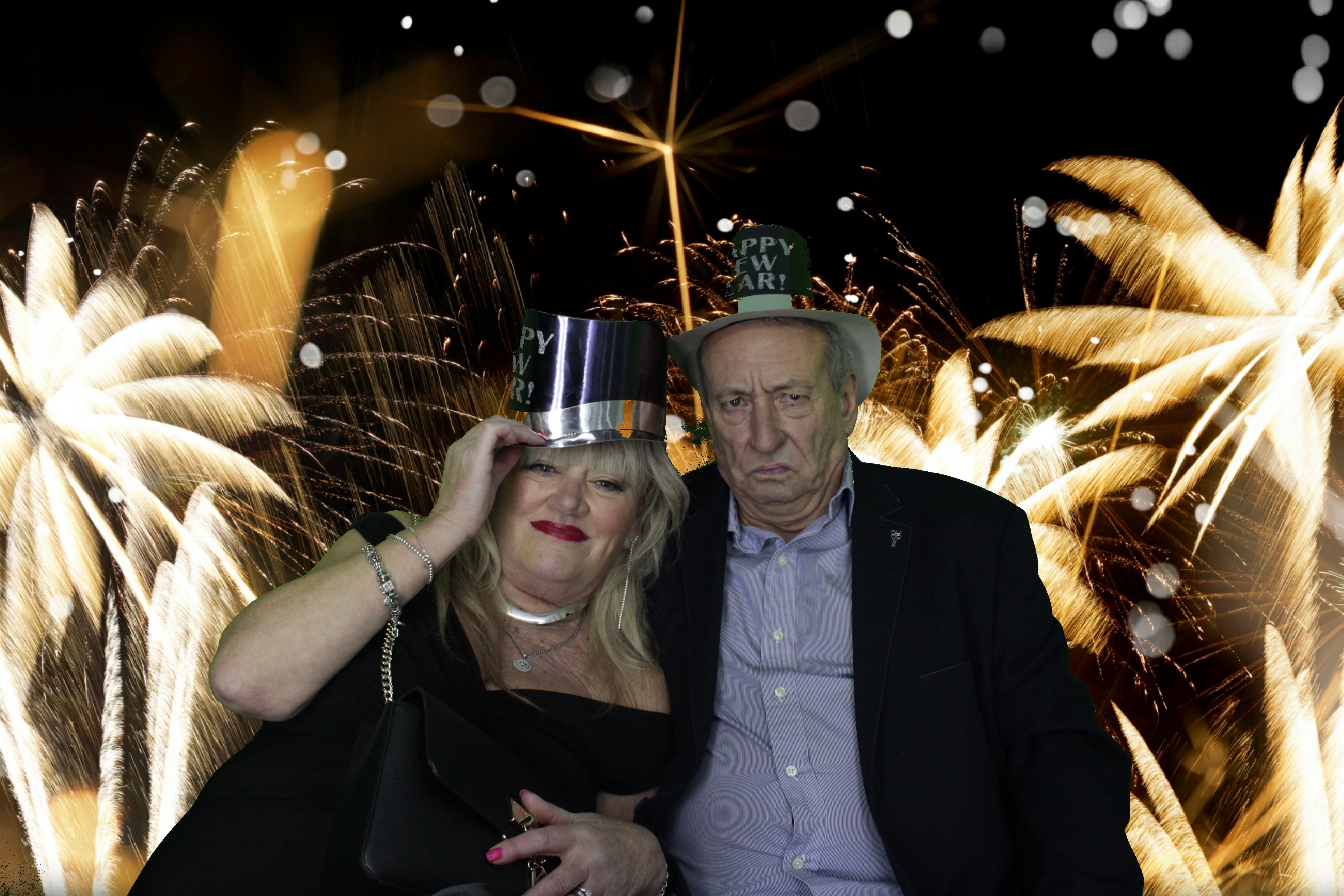 NYE Party | View more photos from the event at gallery.myphotoboothexperience.co.uk/u/MyPhotoBoothExperienceLtd/NYE-Party